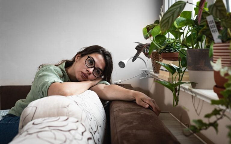 A Calm Approach to Overthinking That Actually Works in Real Life