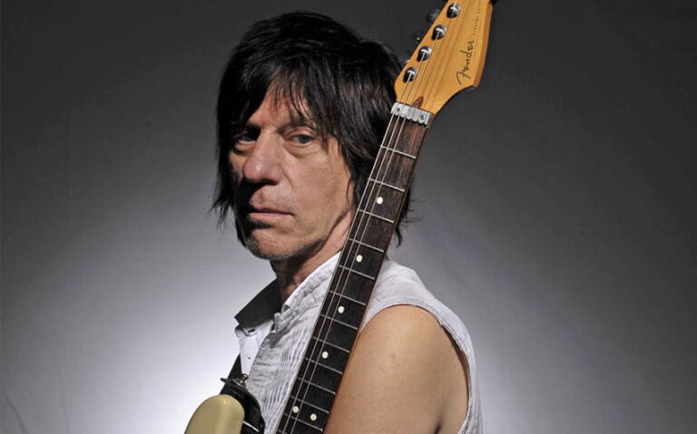 Jeff Beck Wife Sandra Cash: The Quiet Partner in His Later-Life Love Story